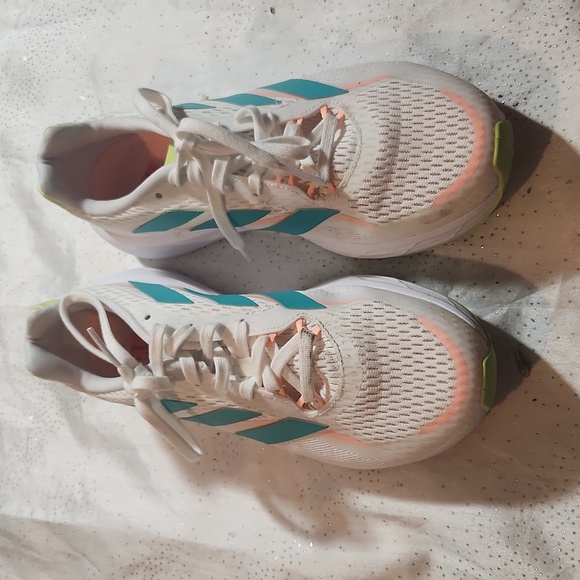 adidas Shoes - Adidas continental sneakers for women size 9